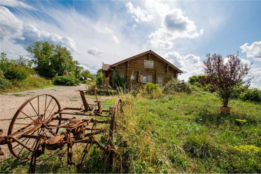 Le Chalet Du Chemin Et Sa Roulotte Berviller-en-Moselle Exteriér fotografie